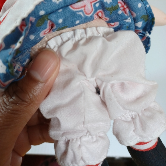 ✓RAGGADY ANN STUFFED DOLL BLUE Floral  DRESS   DOLL used VINTAGE 85 anniversary - Picture 9 of 16